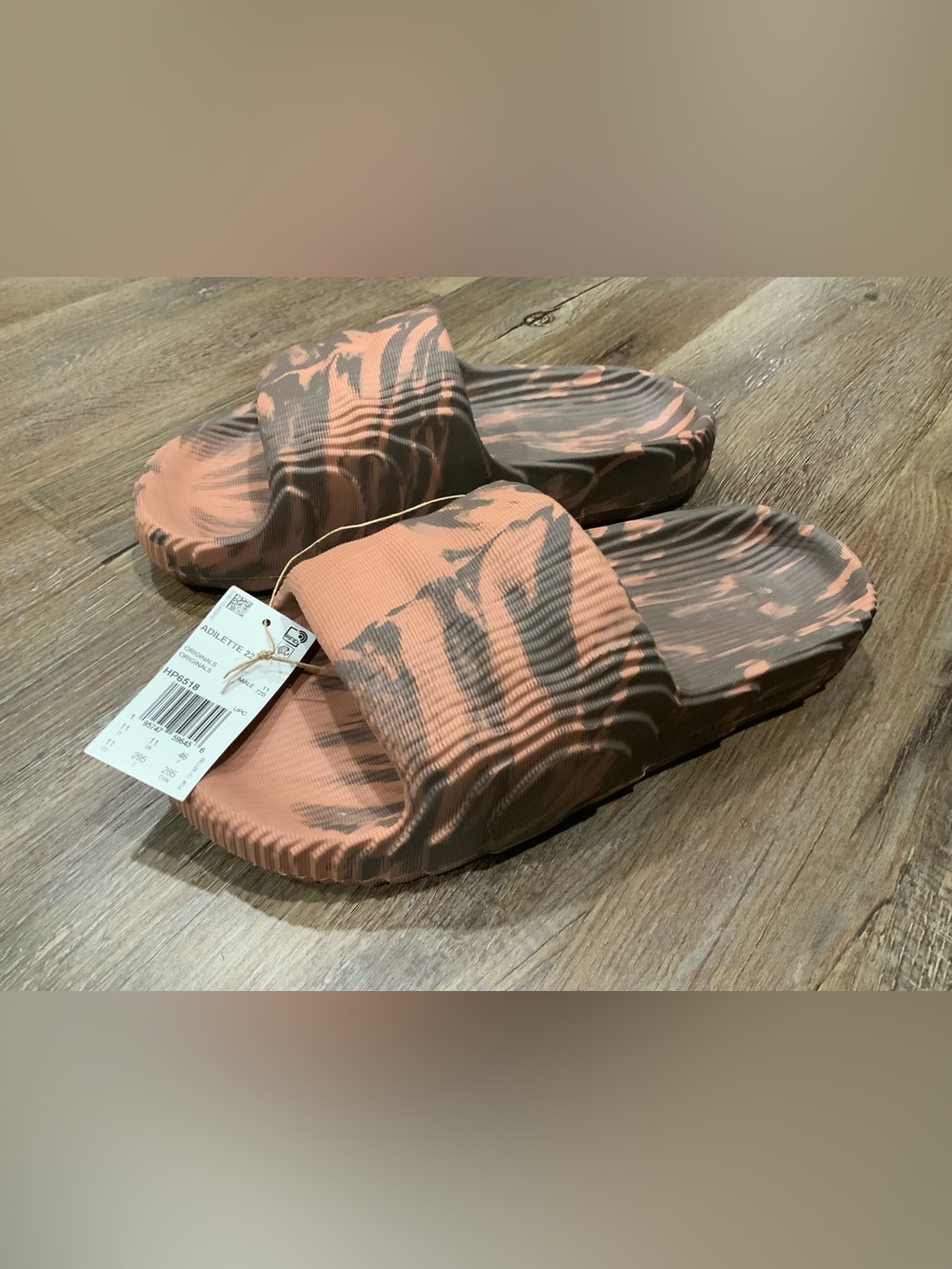 New Adidas Adilette 22 HP6518 Sandals Clay Strata Earth Strata Slide Mens Sz 11